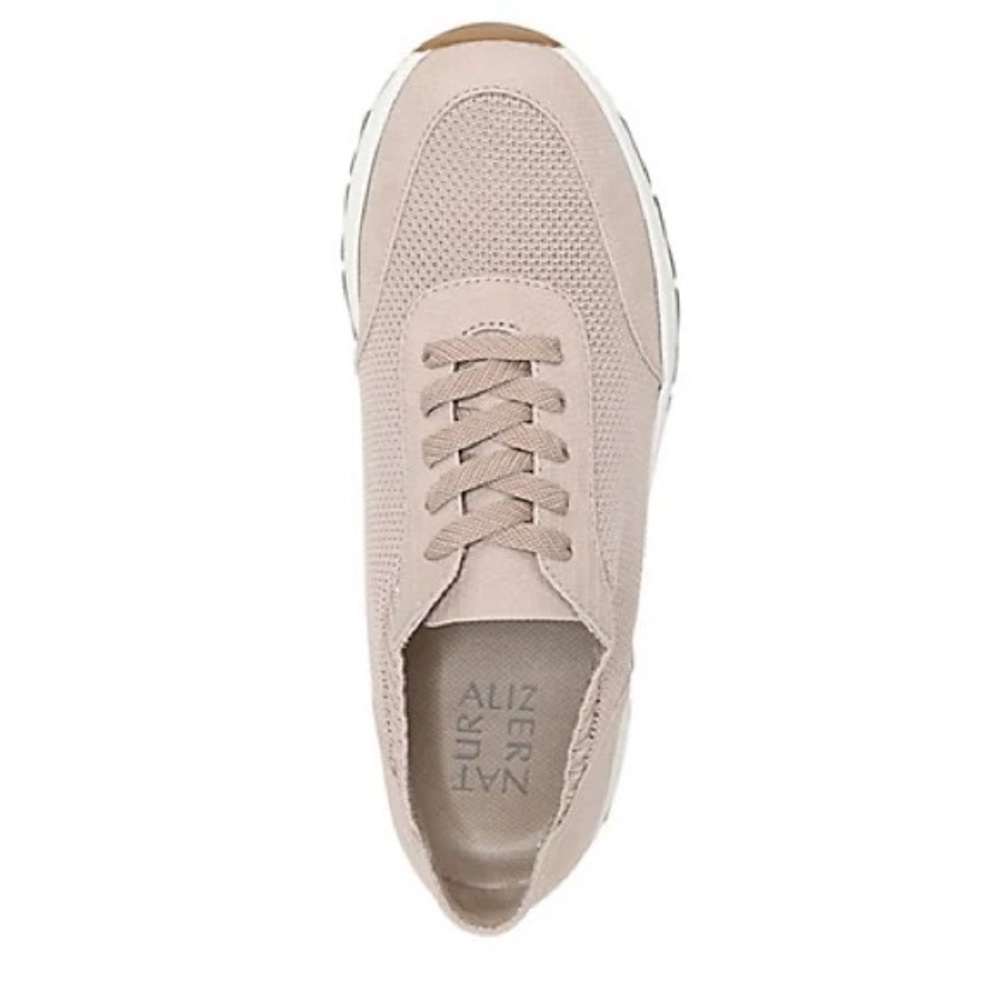 Nash Sneaker NWOT